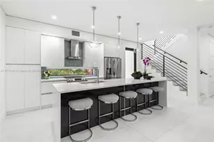 2679 NE 8th Ave, Wilton Manors, FL 33334 - Photo 17