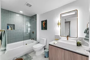 159 NE 6th St, Miami, FL 33132 - Photo 15