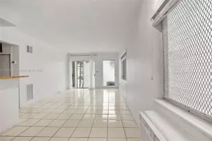641 Espanola Way, Miami Beach, FL 33139 - Photo 5