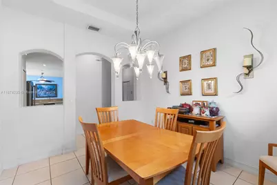 7841 NW 169th Ter, Miami Lakes, FL 33016 - Photo 21