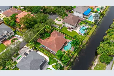 7841 NW 169th Ter, Miami Lakes, FL 33016 - Photo 55