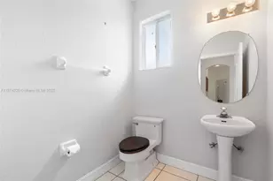 7841 NW 169th Terrace, Miami Lakes, FL 33016 - Photo 29