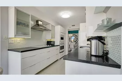 3598 Yacht Club Dr #1901, Aventura, FL 33180 - Photo 3