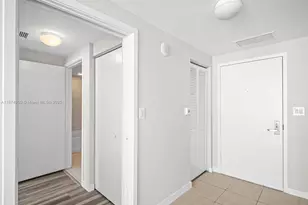 335 S Biscayne Blvd, Miami, FL 33131 - Photo 11