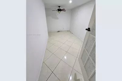 110 W 53rd St, Hialeah, FL 33012 - Photo 11