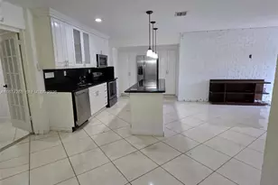 110 W 53rd St, Hialeah, FL 33012 - Photo 9