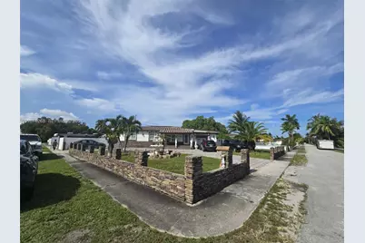 110 W 53rd St, Hialeah, FL 33012 - Photo 3