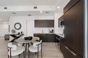 45 SW 9th St, Miami, FL 33130 - Photo 5