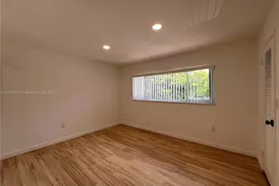 8111 SW 81st Pl, Miami, FL 33143 - Photo 9