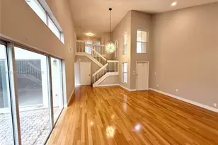 1140 Oysterwood St, Hollywood, FL 33019 - Photo 5