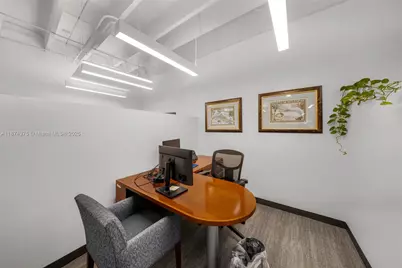 4725 SW 8th St, Miami, FL 33134 - Photo 15