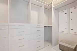 10203 Collins Ave, Bal Harbour, FL 33154 - Photo 17