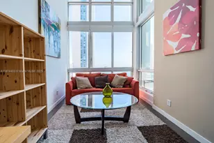 300 S Biscayne Blvd, Miami, FL 33131 - Photo 11