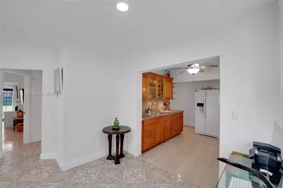 1260 NE 135th St, North Miami, FL 33161 - Photo 17