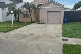 12706 SW 145th St, Miami, FL 33186 - Photo 3