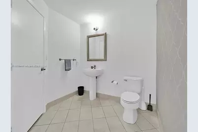 1900 N Bayshore Dr #3507, Miami, FL 33132 - Photo 9