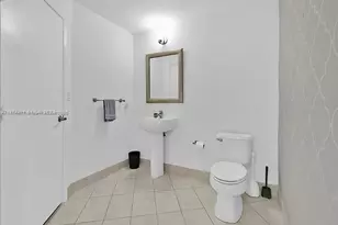 1900 N Bayshore Dr, Miami, FL 33132 - Photo 9