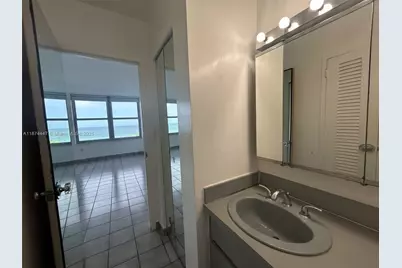 2899 Collins Ave #731, Miami Beach, FL 33140 - Photo 15
