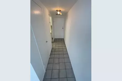 2899 Collins Ave #731, Miami Beach, FL 33140 - Photo 9