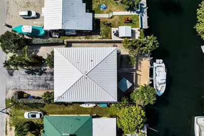 2663 E Yellowtail Ave, Marathon, FL 33050 - Photo 13