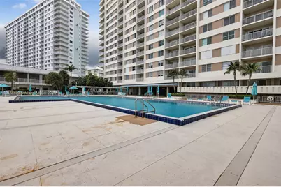 300 Bayview Dr #1009, Sunny Isles Beach, FL 33160 - Photo 35