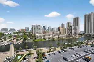 300 Bayview Dr, Sunny Isles Beach, FL 33160 - Photo 9