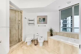 18671 Collins Ave, Sunny Isles Beach, FL 33160 - Photo 17