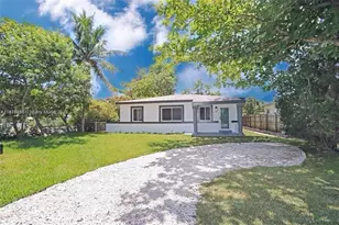 990 NE 159th St, North Miami Beach, FL 33162 - Photo 1
