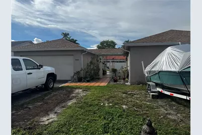 5860 NW 193rd St, Hialeah, FL 33015 - Photo 3