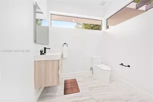 857 SW 14th Ave, Miami, FL 33135 - Photo 39