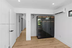 7801 Byron Ave, Miami Beach, FL 33141 - Photo 9