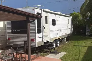 9360 SW 37th St, Miami, FL 33165 - Photo 17