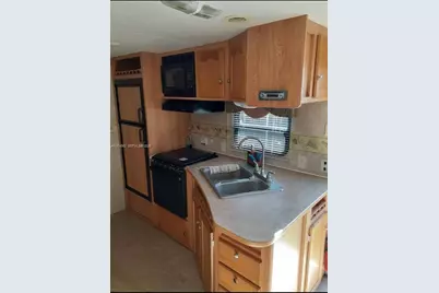 9360 SW 37th St, Miami, FL 33165 - Photo 17