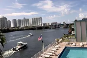 3923 NE 166th St, North Miami Beach, FL 33160 - Photo 19