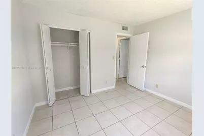 5156 NE 6th Ave #213, Oakland Park, FL 33334 - Photo 7