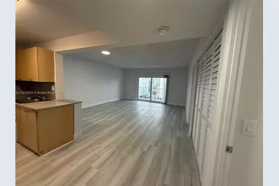 3626 NE 168th St #404, North Miami Beach, FL 33160 - Photo 1