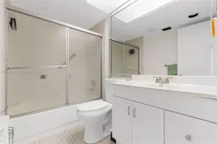 1101 SW 128th Terrace, Pembroke Pines, FL 33027 - Photo 23