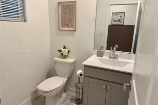 793 SE 19th St, Homestead, FL 33034 - Photo 9