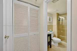 2401 Collins Ave, Miami Beach, FL 33140 - Photo 9