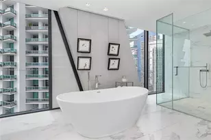 1000 Biscayne Blvd, Miami, FL 33132 - Photo 17