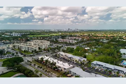[Address not provided], Hallandale Beach, FL 33009 - Photo 15