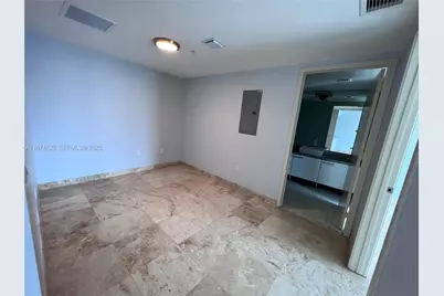 185 SW 7th St #4204, Miami, FL 33130 - Photo 9