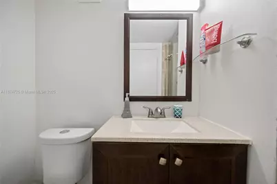 5601 Collins Ave #410, Miami Beach, FL 33140 - Photo 9