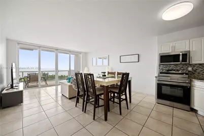 5601 Collins Ave #410, Miami Beach, FL 33140 - Photo 13