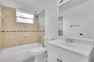 815 NW 98th Ave, Plantation, FL 33324 - Photo 17