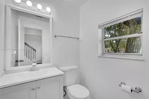 815 NW 98th Ave, Plantation, FL 33324 - Photo 31