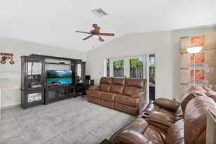 17482 SW 143rd Pl, Miami, FL 33177 - Photo 5
