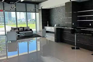 601 NE 36th St, Miami, FL 33137 - Photo 15