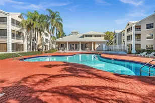 2890 N Oakland Forest Dr, Oakland Park, FL 33309 - Photo 39