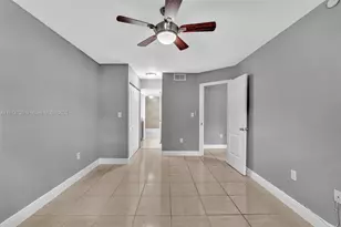 2890 N Oakland Forest Dr, Oakland Park, FL 33309 - Photo 17